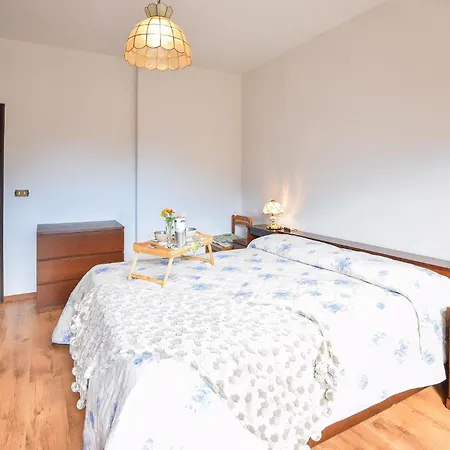 Apartament Lovely In With Wifi Lamon